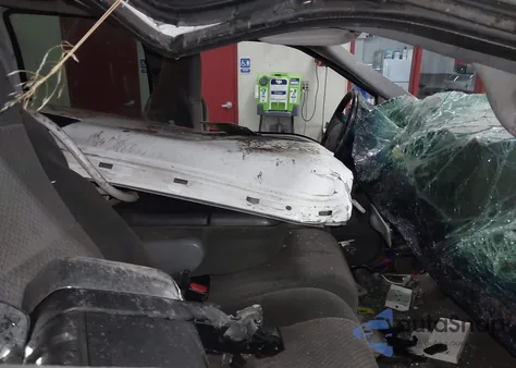 2002 Ford F-350 Lariat/Xl/Xlt from USA, damaged, VIN 1FTSW31F42EA44133